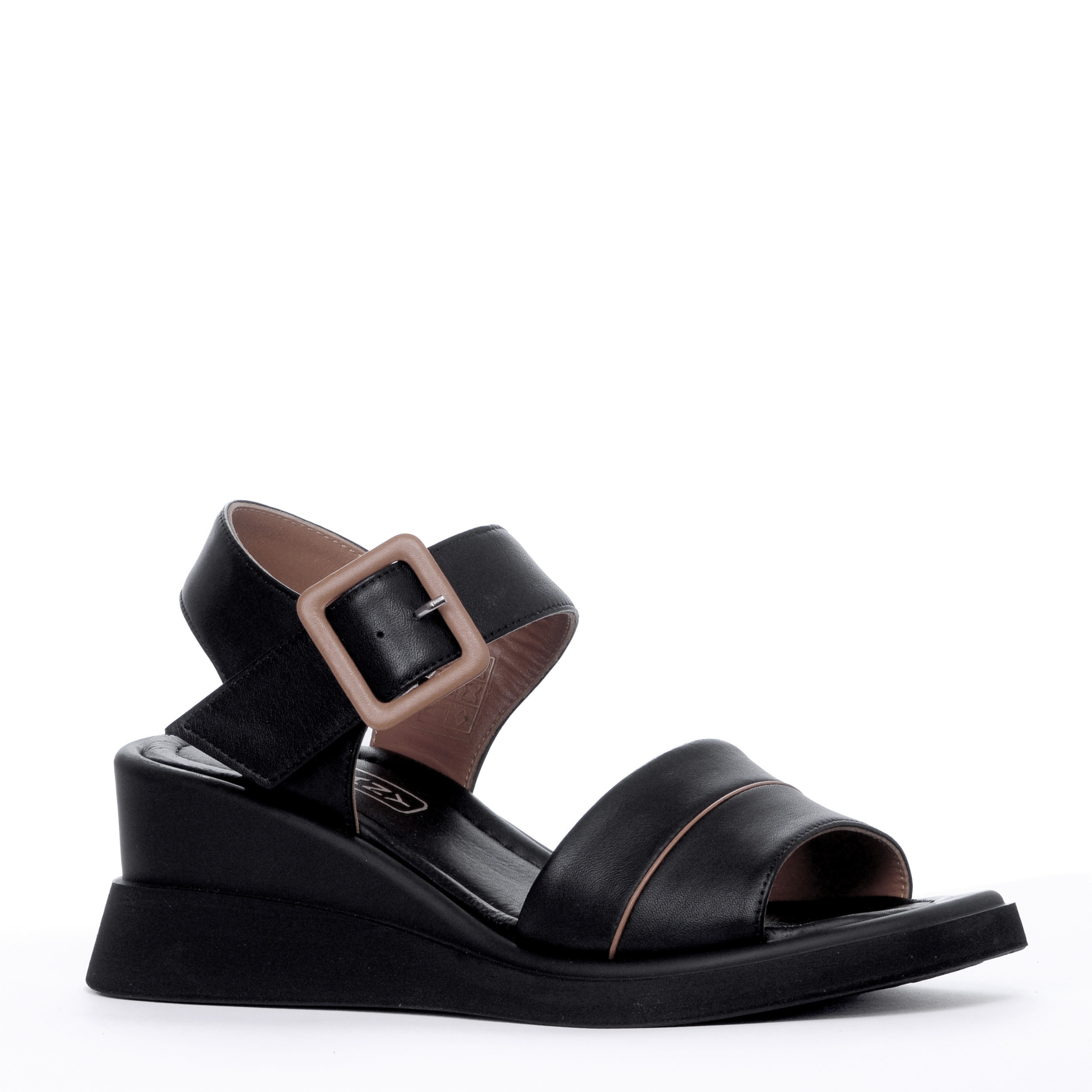 Босоніжки жіночі