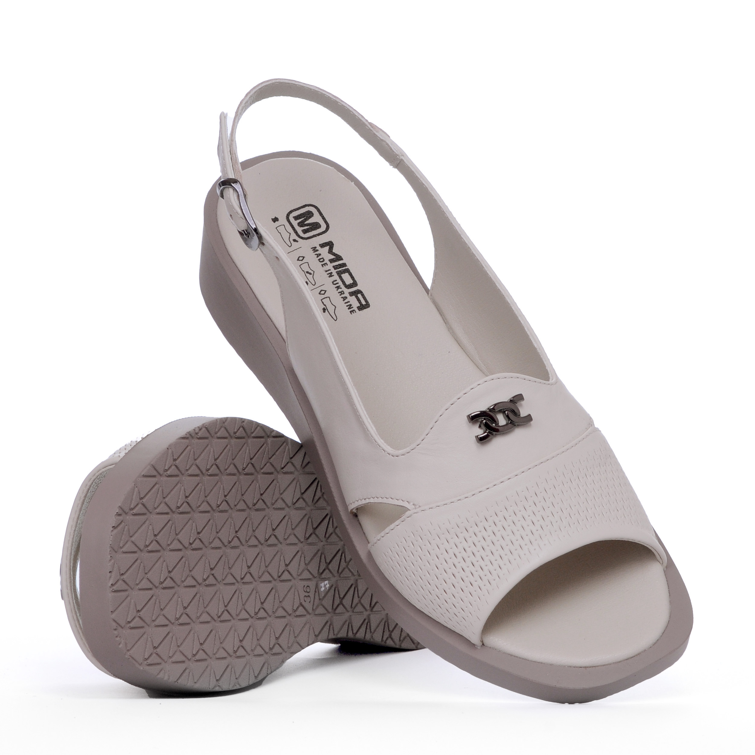 Босоніжки жіночі